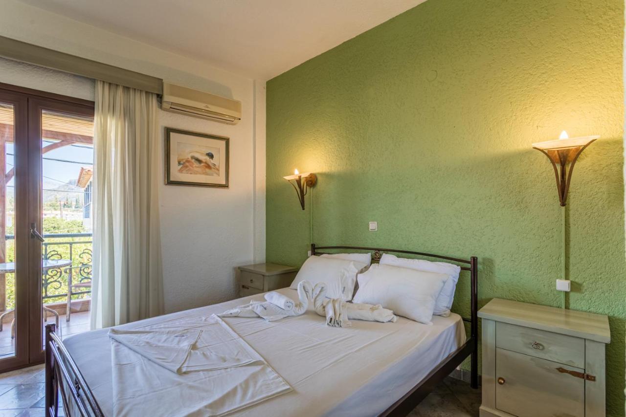 Niriides Apartments Stoúpa المظهر الخارجي الصورة